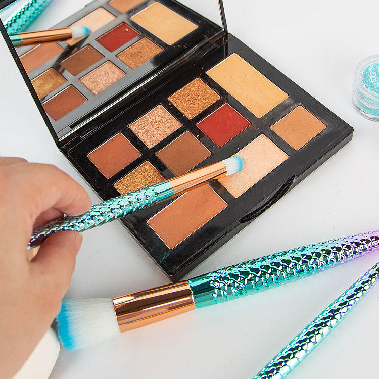 New makeup Beauty tool Makeup brush full set with mermaid handle