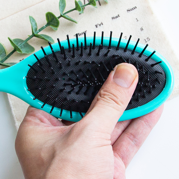 Nylon bristles plastic detangler cushion hair brush for wet or dry hairs