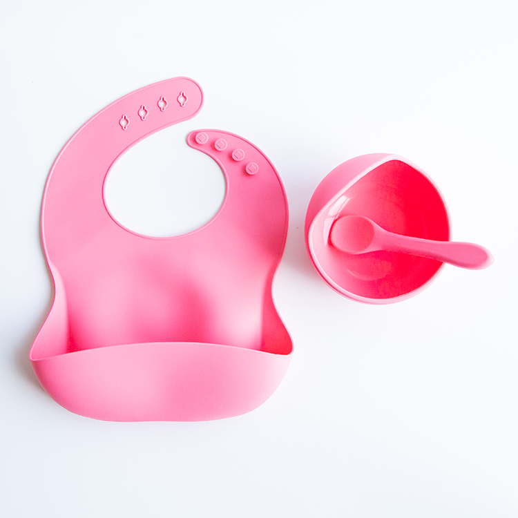 Eco-friendly waterproof adjustable portable soft silicone spoon bowl baby feeding bibs set	