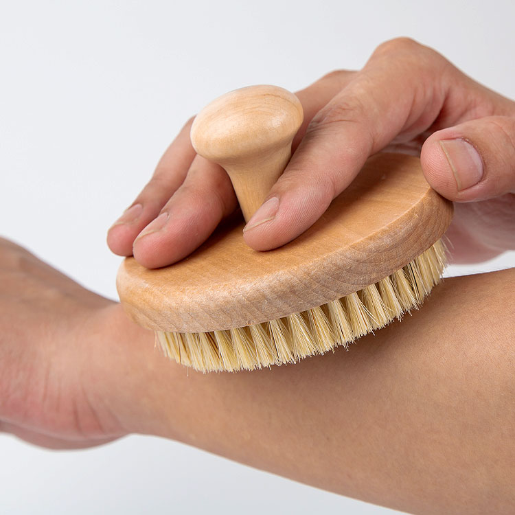 Handheld sisal bristles wood bath brush