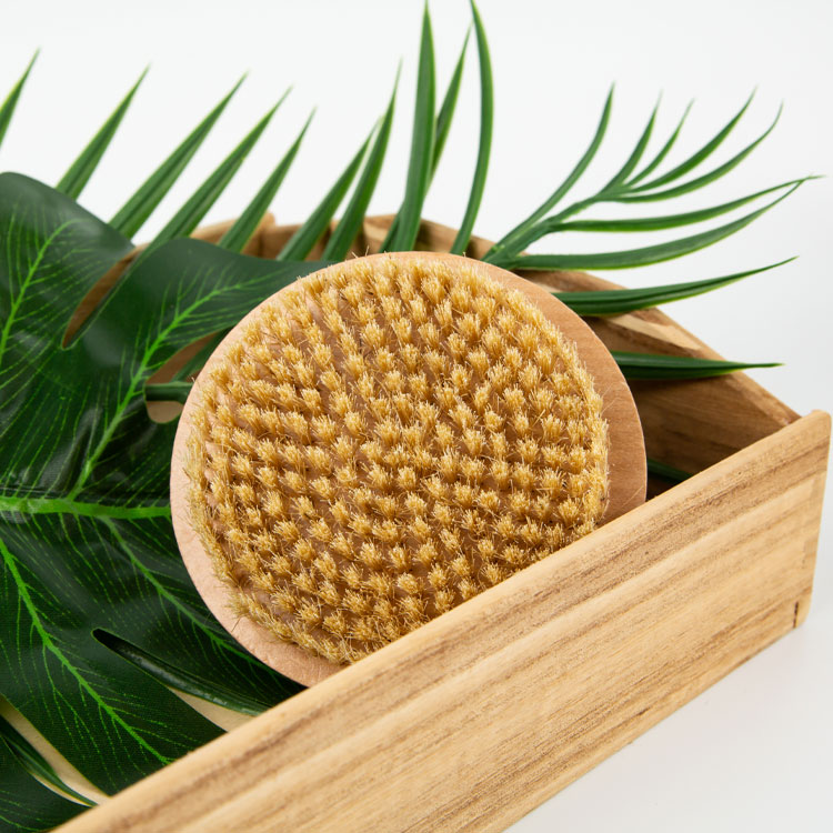 Handheld sisal bristles wood bath brush