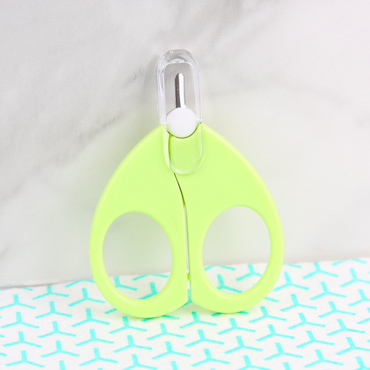 Professional stainless steel baby manicure care tool newborn nail scissors with protective cover