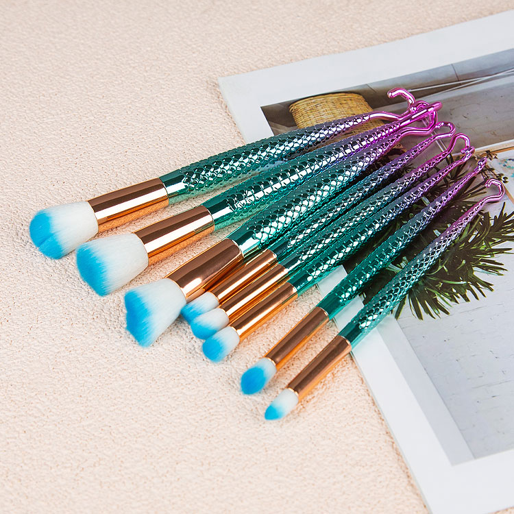 New makeup Beauty tool Makeup brush full set with mermaid handle