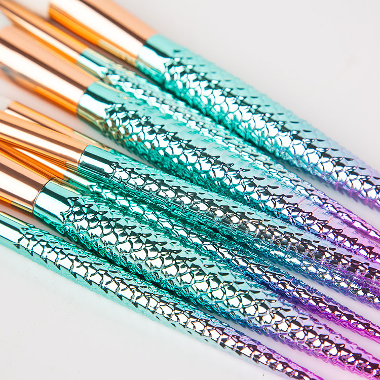 New makeup Beauty tool Makeup brush full set with mermaid handle