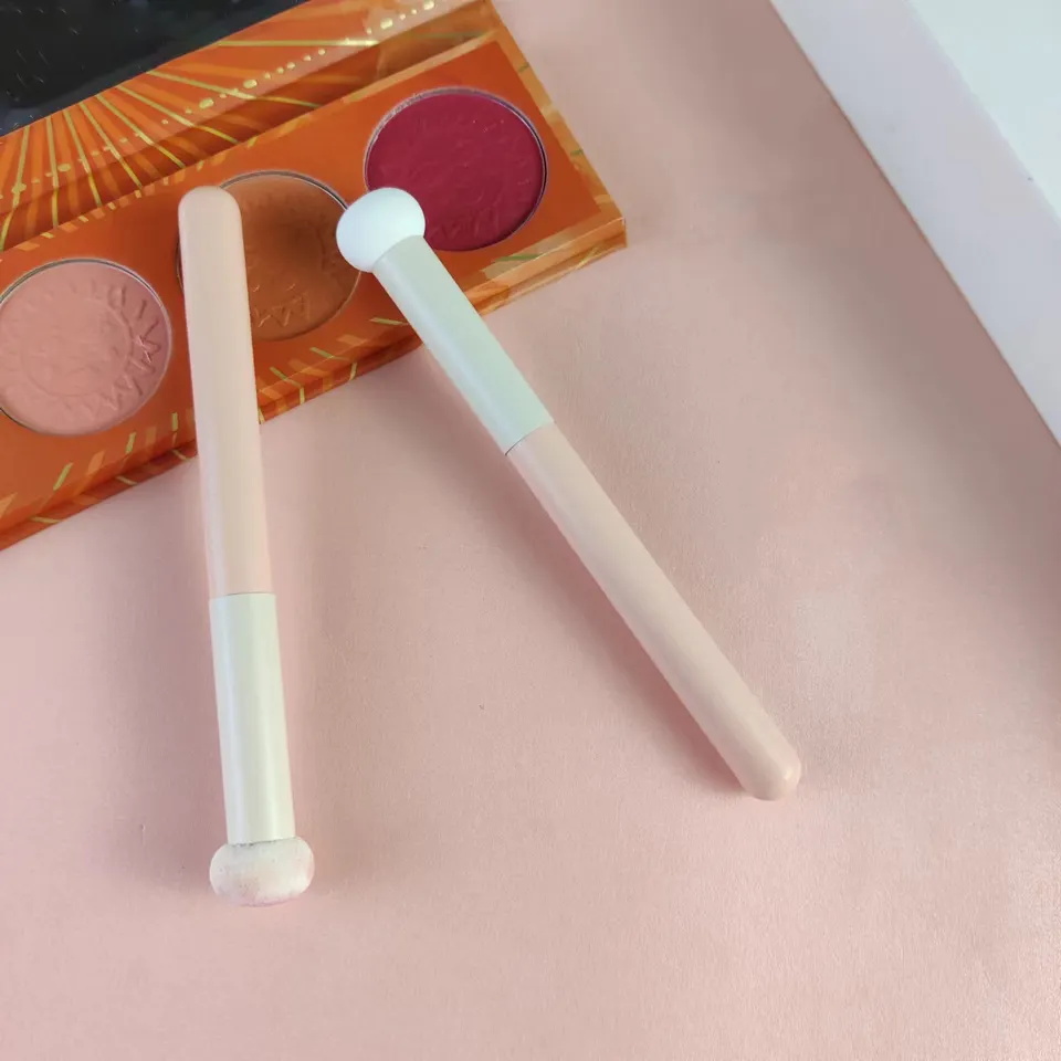 Small Steamed Bun Mushroom Head Sponge Wet and Dry Concealer Brush